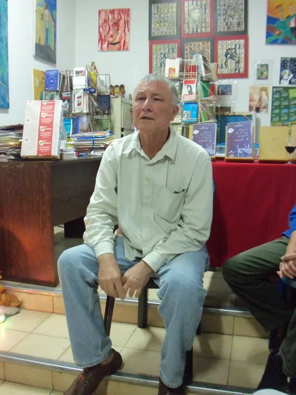 Poeta Alexis Vázquez.